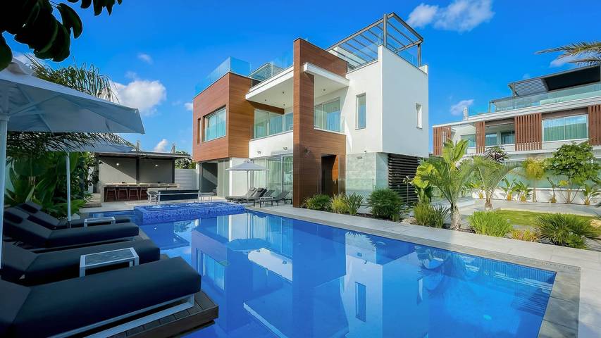Villa für 12 Personen in Ayia Napa