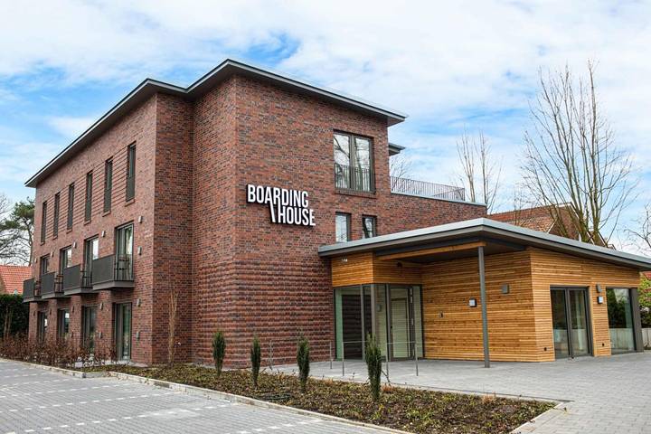 Hotel, mit Balkon und Terrasse sowie Garten und Ausblick in Lingen (Ems)