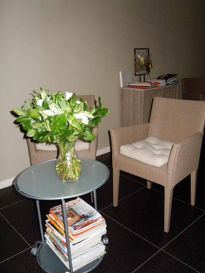Double or Twin Room with Private Bathroom in Denderwindeke, Ninove
