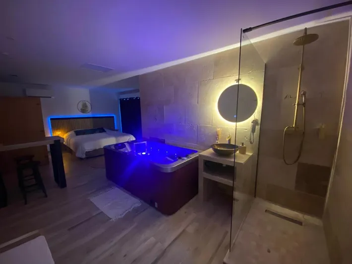 Gästehaus für 2 Personen, mit Whirlpool und Sauna sowie Garten - 1