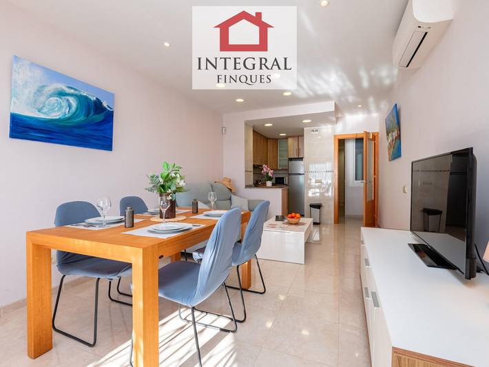 Appartement entier, Appartement Moderne Face à la Plage de Sant Antoni in Platja des Monestri (Calonge), Calonge