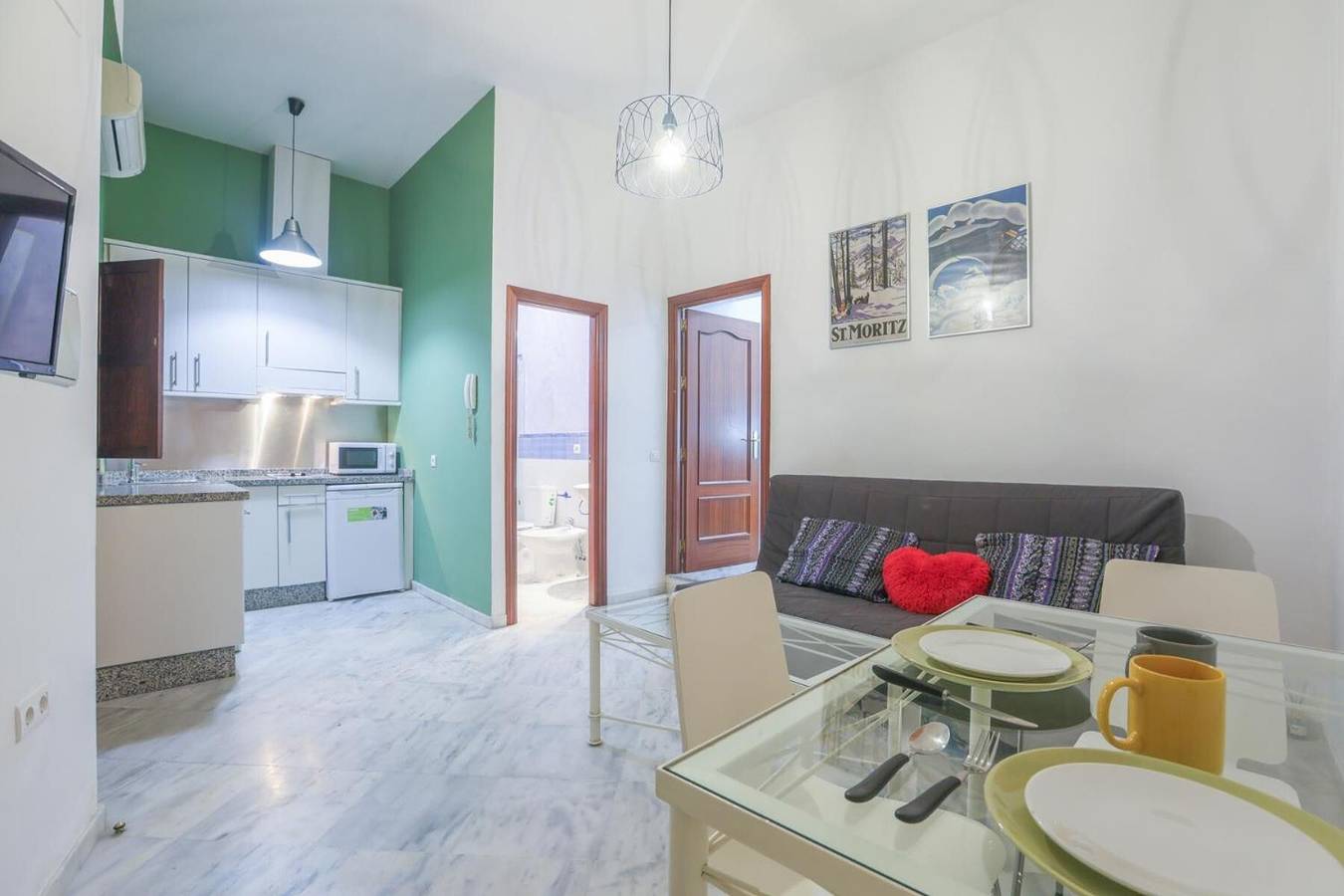 Ganze Wohnung, Apartment 'Galindo Center Premium Suites' mit Balkon, Wlan und Klimaanlage in Casco Antiguo, Sevilla