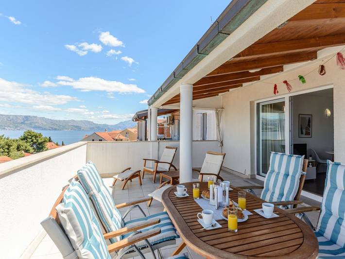 Apartament wakacyjny dla 4 osób, z balkon, zwierzęta dozwolone w Postira