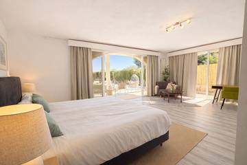 Tres Palmeras in Manacor, Mallorcas Küste für 12 