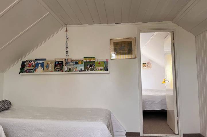 Dream house with home office and private beach right on the lake in Gräsmark, Värmland