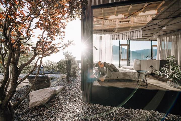 Apartmenthotel für 8 Personen, mit Garten und Pool sowie Ausblick und Sauna in Tirol - 3