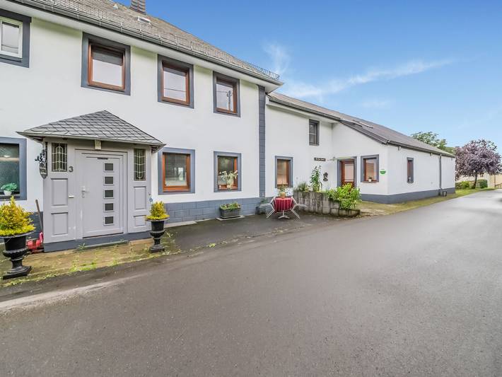 Bauernhof für 8 Personen, mit Terrasse und Garten