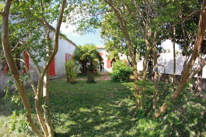 Chambre d’hôte pour 5 personnes, avec jardin