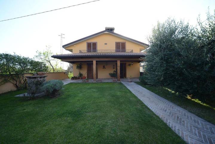 Chambre d’hôte pour 3 personnes, avec jardin et vue à Spello - 3