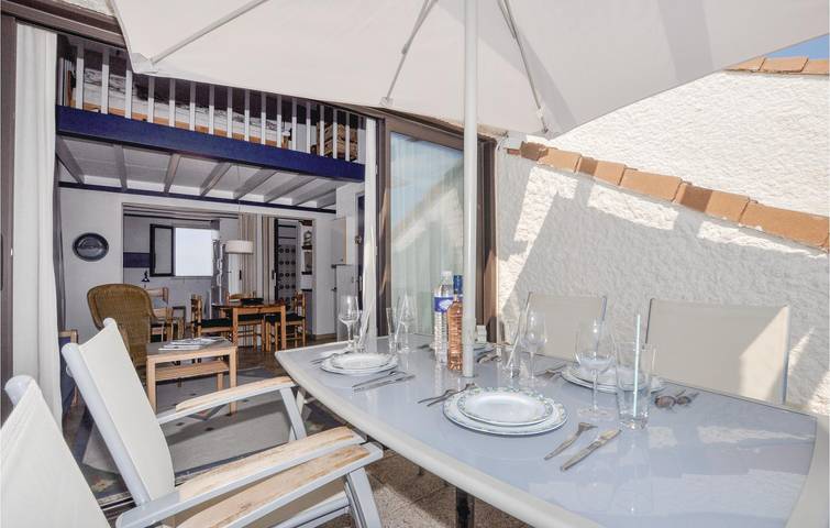 Ganze Ferienwohnung, Rückzugsort am Strand mit WiFi, AC, TV und Pool in Le Barcarès, Côte d'Améthyste
