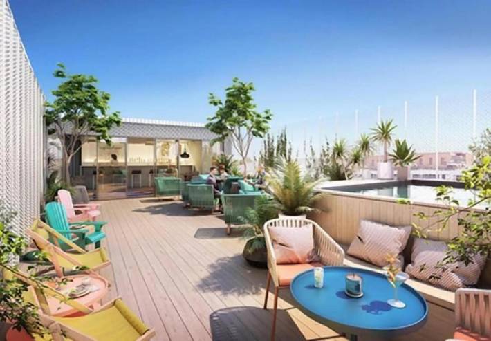 Auberge pour 12 personnes, avec terrasse et piscine