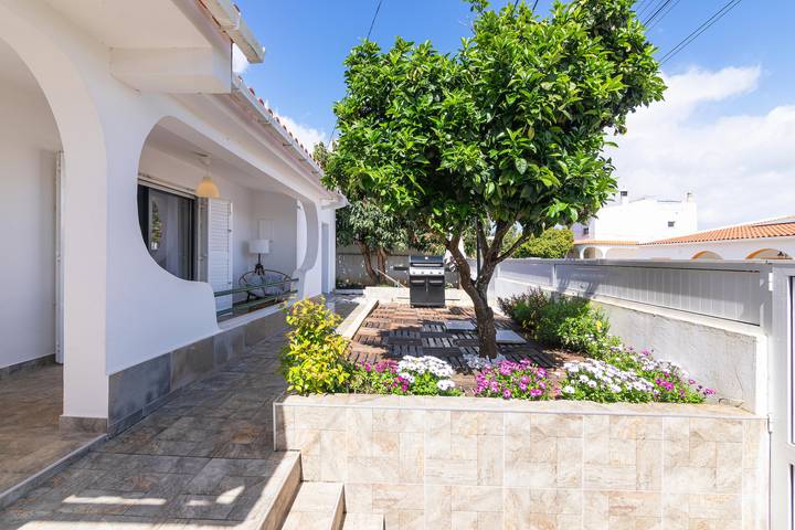 Casa de férias para 8 pessoas, com jardim no Algarve