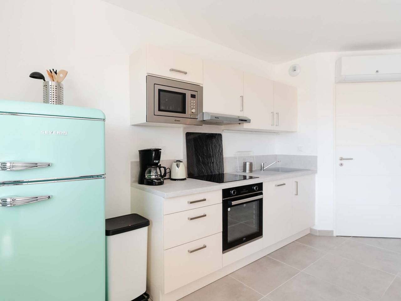 Ganze Wohnung, Klimatisierte 3-Zimmer-Wohnung, 300m vom Strand, neues Gebäude, Wlan inklusive in Narbonne Plage, Narbonne