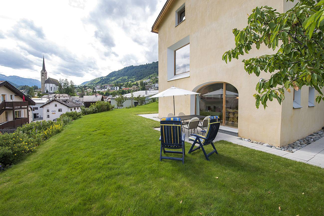 Ganze Ferienwohnung, Ferienwohnung Haus Betschart - Ferienwohnung mit Dusche/Wc, 50 m2 für 2 Personen in Scuol, Unterengadin
