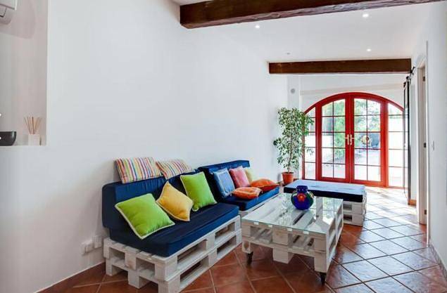 Detached villa for 6 People in Lloret de Mar with comunal Outdoor swimming pool in Vidreras, Costa Brava