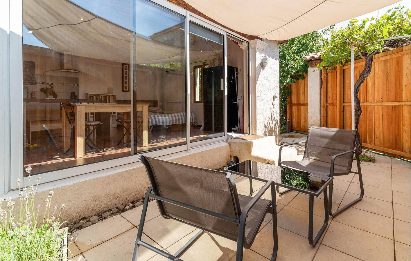 Appartement De Vacances pour 2 Personnes dans Avignon, Provence