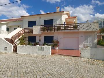Gîte pour 7 personnes, avec jardin ainsi que piscine et vue dans Amorosa