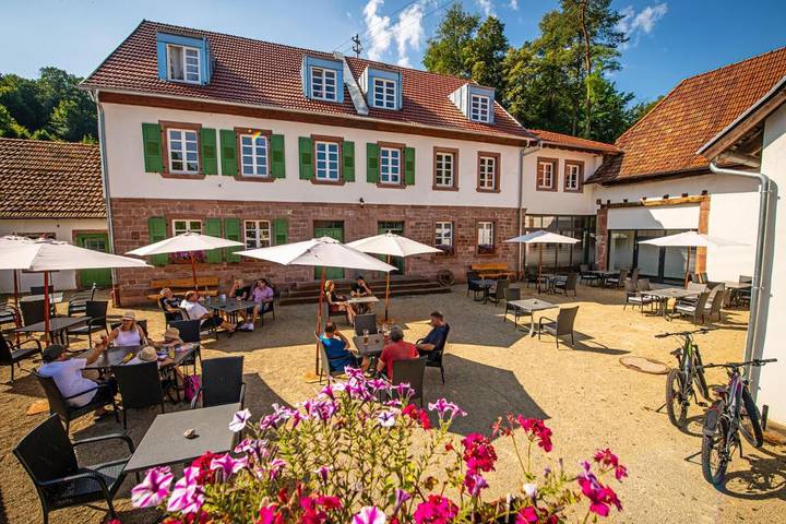 Hôtel pour 2 personnes, avec Terrasse ainsi que Jardin et Vue