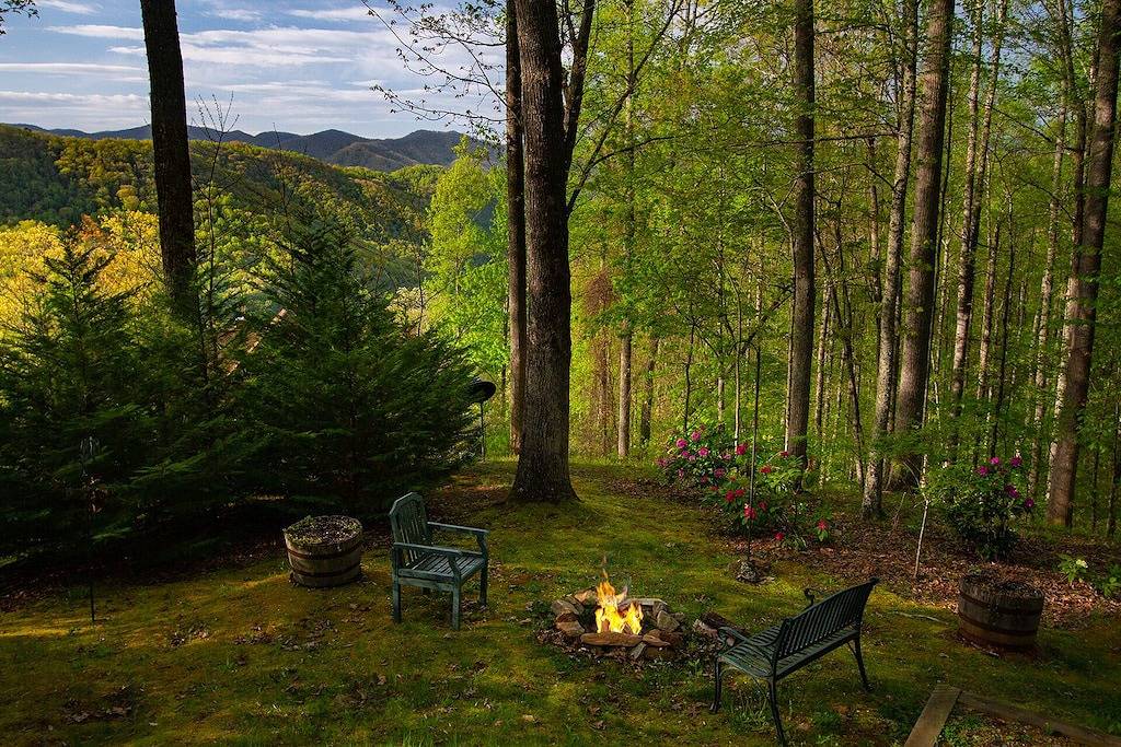 Patriot's Point Secluded Vacation escape in Fontana Lake