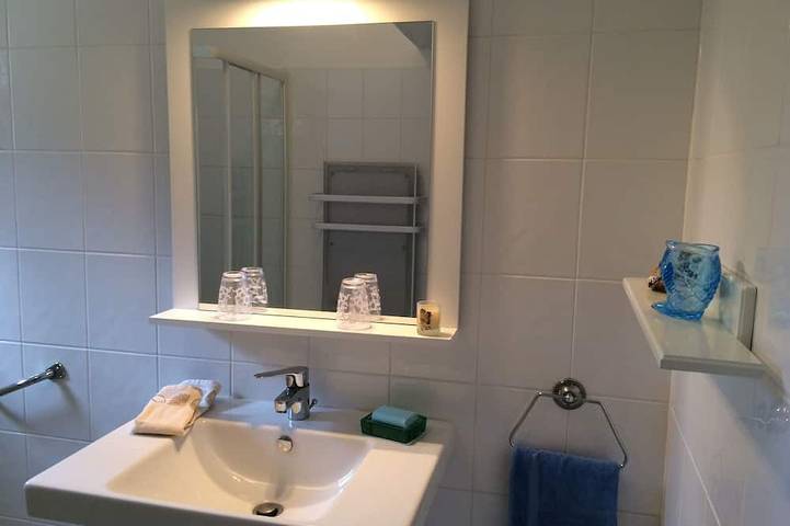 Location de vacances pour 3 personnes, avec jardin et terrasse, animaux acceptés à Eccica-Suarella - 4