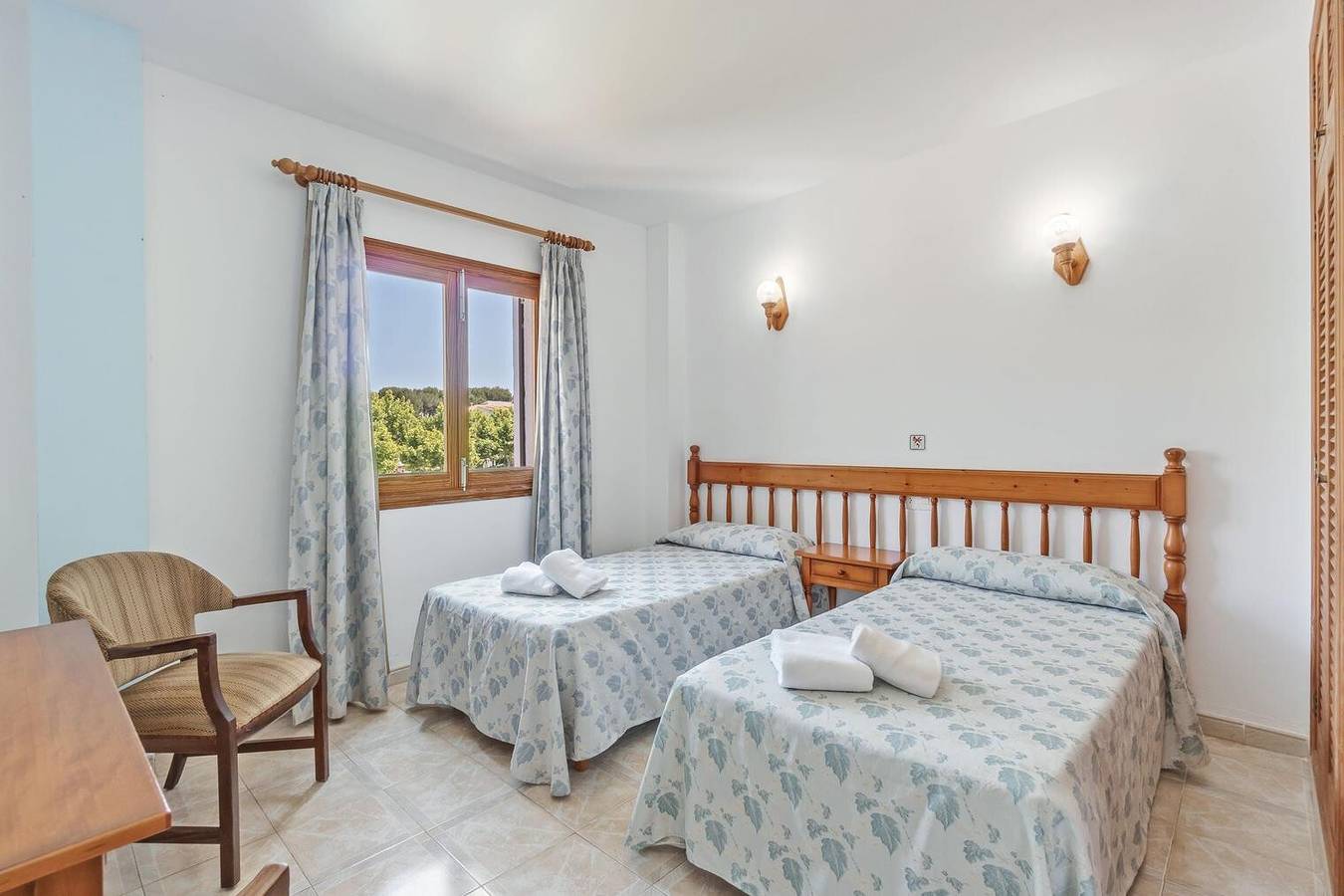 Vakantie Appartement "La Cabanya 2A" met Wi-Fi, Balkon, Terras & Gedeeld Zwembad, foto 10