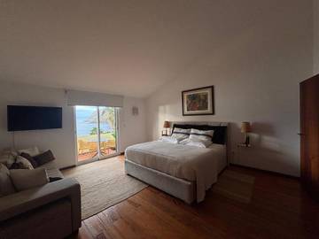 Gîte pour 3 personnes, avec jardin ainsi que piscine et vue à Jardim do Mar