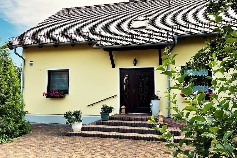 Ganze Wohnung, Ferienwohnung an der Linde in Bärwalder See, Boxberg (Oberlausitz)