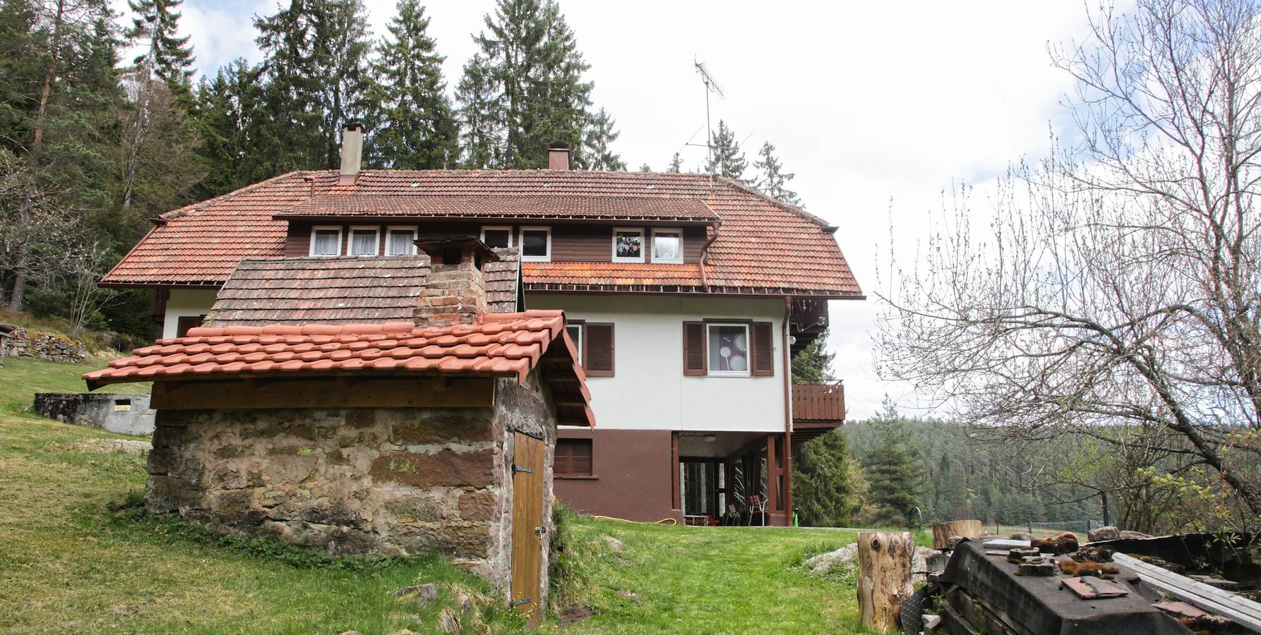 Ganze Wohnung, Ferienwohnung Poppeltal mit privatem Garten, Balkon und Wlan in Enzklösterle, Nordschwarzwald