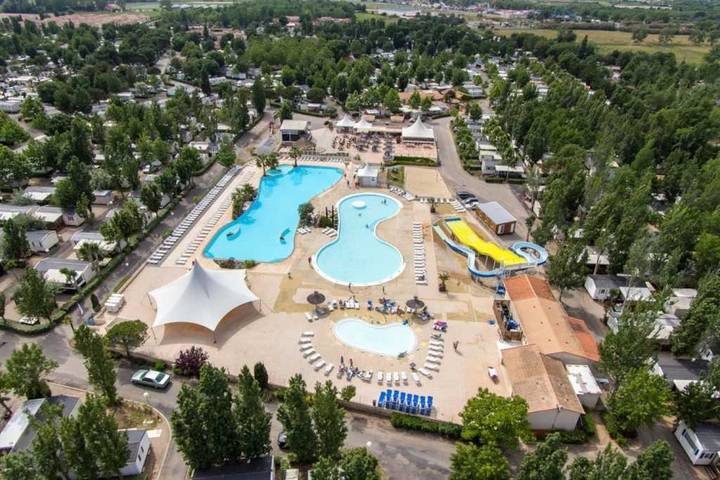 Camping für 8 Personen, mit Kinderpool in Vias Plage - 2