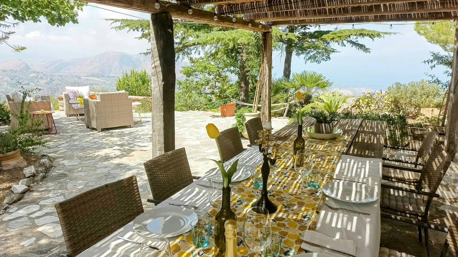 Villa con vista mare a 360° e vasca idromassaggio in Termini Imerese, Provincia di Palermo