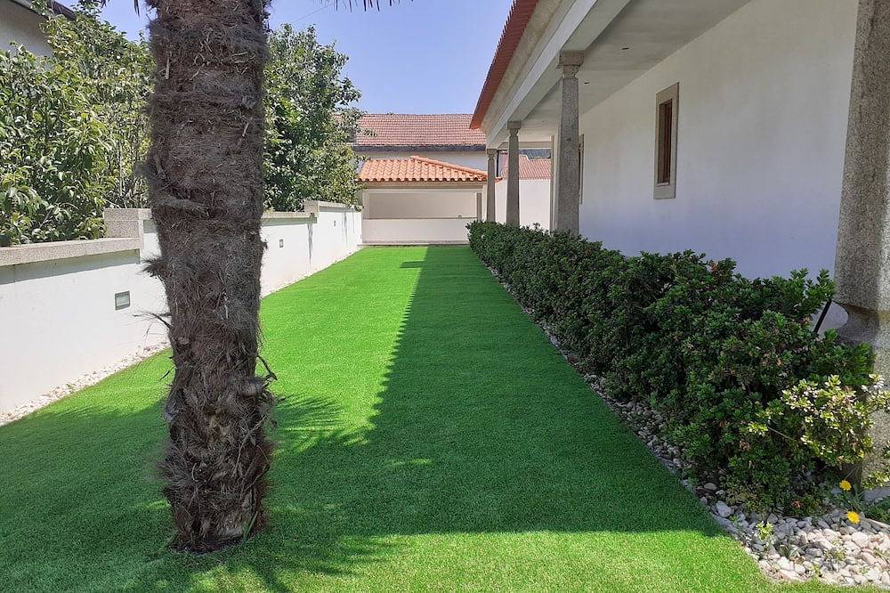 Suite com banheira hidromassagem in Gondifelos, Gondifelos, Cavalões e Outiz