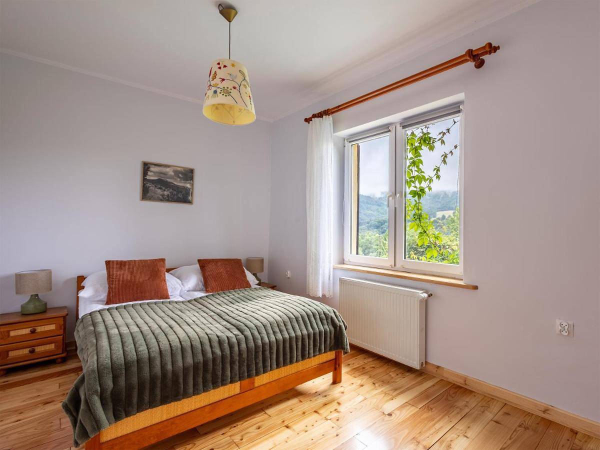 Two-Bedroom Suite in Bieszczady