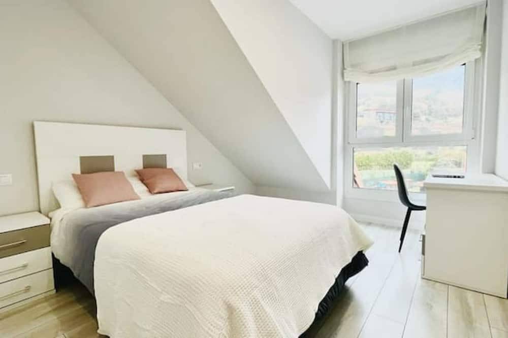 Entire apartment, Penthouse in Cangas de Onís, a few meters from Sella in Cangas de Onís, Costa Verde (Spain)