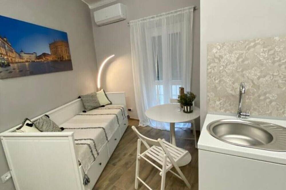 Appartamento intero, The House in the Alley Room 1 in Casale Monferrato (Villaggio), Casale Monferrato