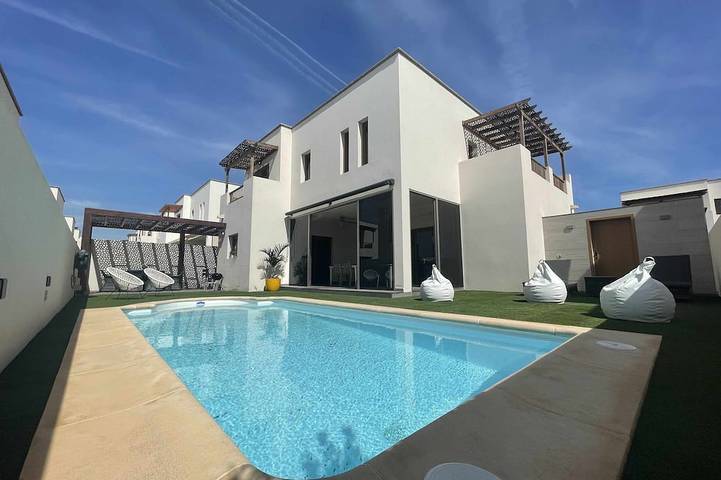 Apartamento para 10 personas, con balcón y jacuzzi en Las Caletas