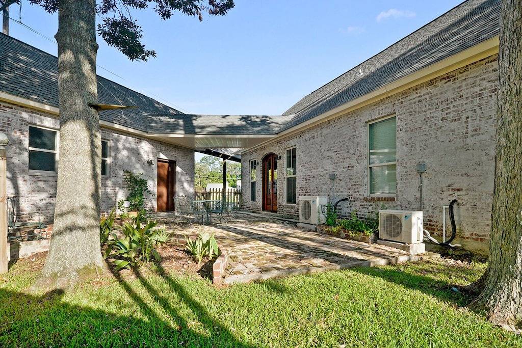 Gorgeous newer 3/2 home w/ Louisiana style & charm in Baton Rouge, East Baton Rouge Parish