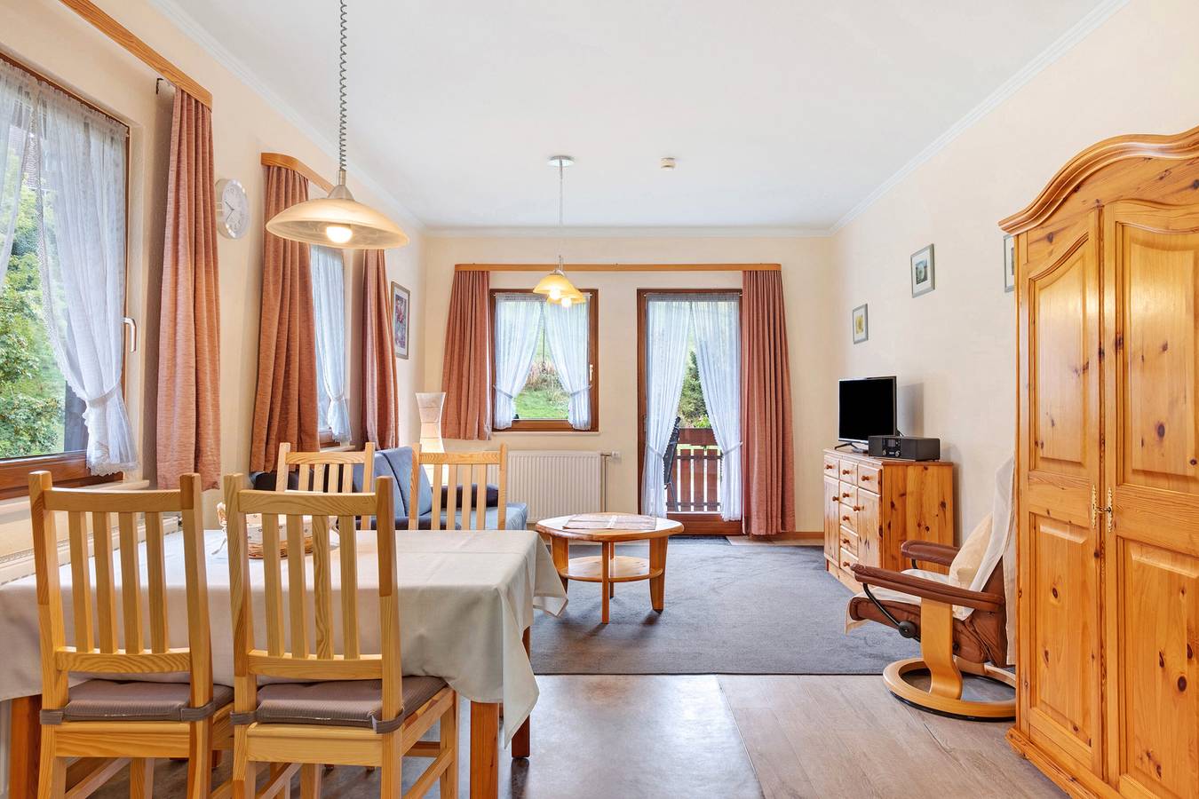 Ganze Wohnung, Ferienwohnung '2 Stübenbach, 47 M²' mit Bergblick, Gemeinschaftsterrasse und Wi-Fi in Todtnauberg (Todtnau), Todtnau