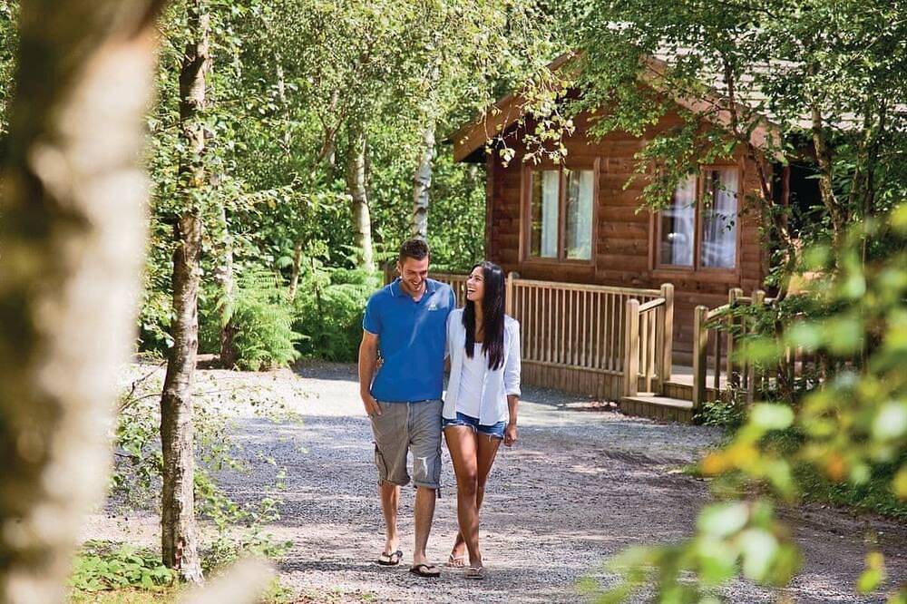 Cosy log cabin with one double. in Alton Towers, Staffordshire
