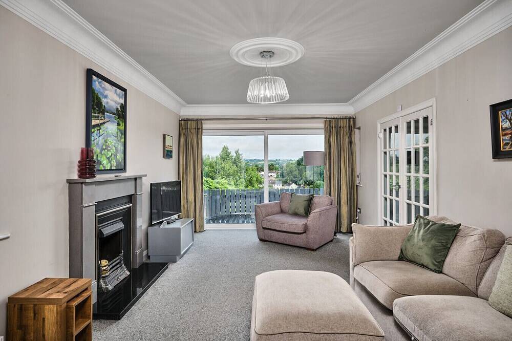 12b Crest Rd · Escape Ordinary in Enniskillen in Enniskillen, Grafschaft Fermanagh