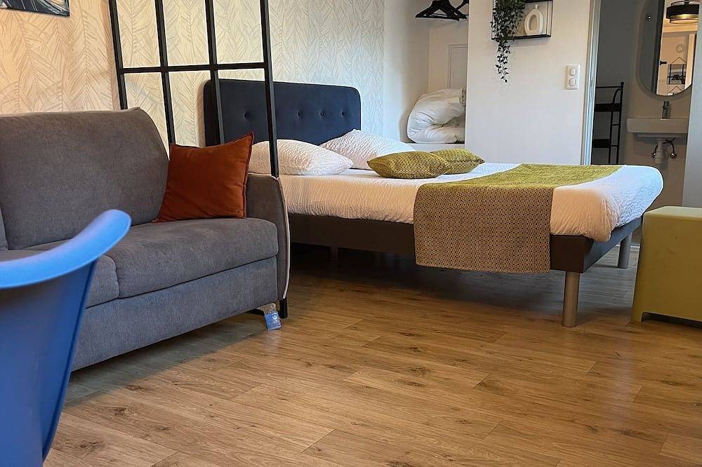 Appartement 223 Moderne Gris in Saint-Germain-lès-Corbeil, Essonne