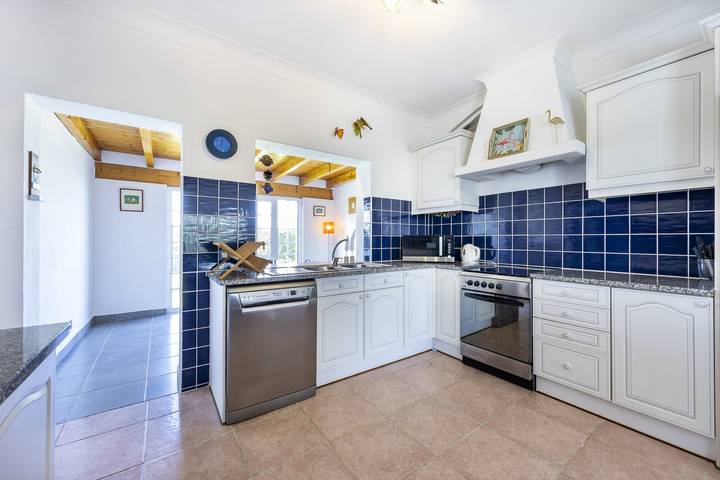 Ferienhaus für 6 Personen, mit Terrasse und Garten sowie Pool in Aljezur - 4