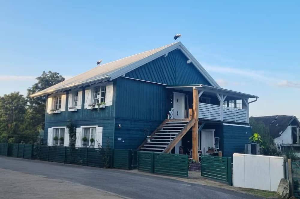 Ganze Wohnung, Ferienwohnung Das grüne Haus - Ferienwohnung Das Grüne Haus (für bis zu 5 in Byhleguhre, Byhleguhre-Byhlen