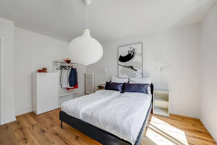 Ganze Wohnung, 2,5 Zimmer in zentraler Top Lage und sehr hell in St. Gallen, Zürich Voralpen