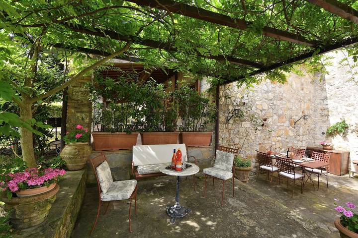 Gîte pour 4 personnes, avec terrasse et piscine, animaux acceptés dans San Sano - 4