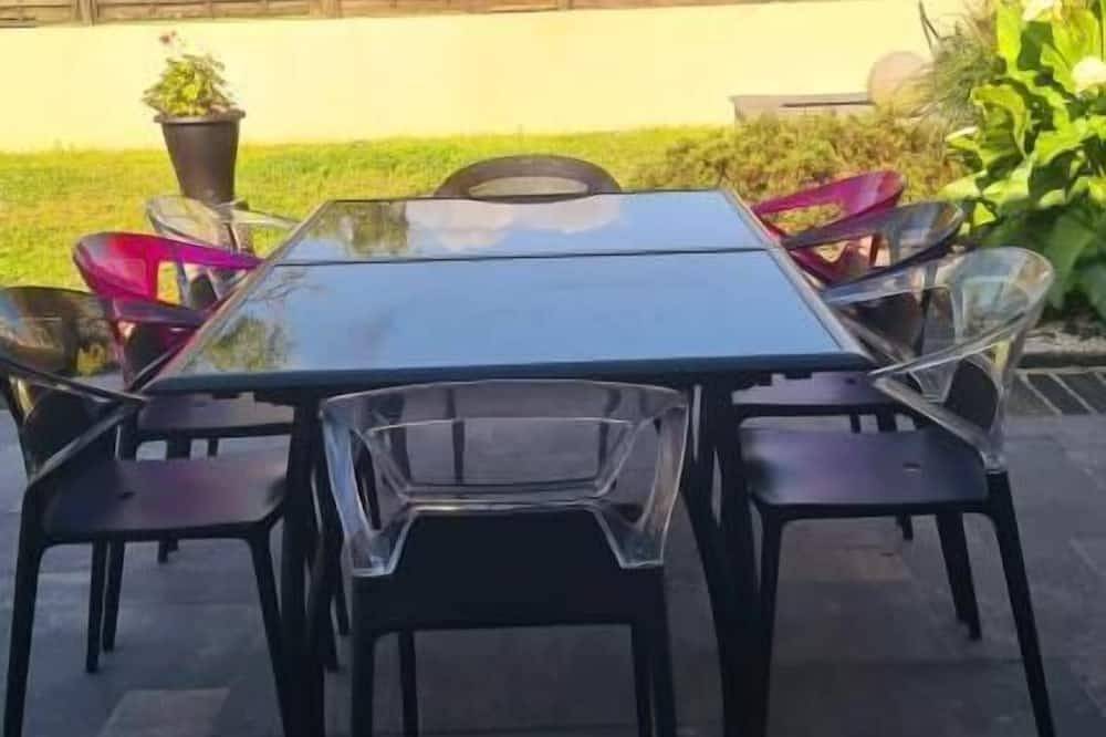 Apartamento entero, A swimming pool in the vineyard! in Aigrefeuille-sur-Maine, Nantes region