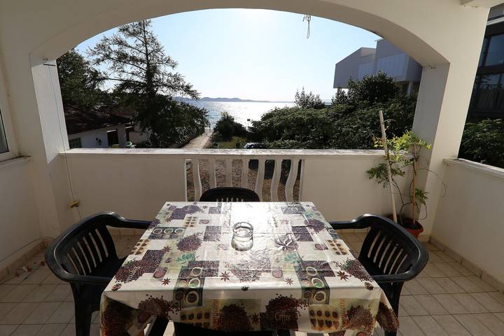 Ferienwohnung für 4 Personen, mit Meerblick und Garten in Zadar (Kommun) - 2