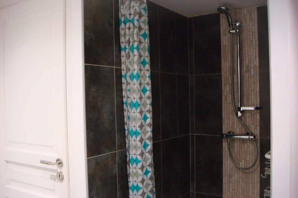 Appartement entier, Charmant logement rez jardin 3Pers calme résidentiel 400m plage /C. Thalasso in Château-d'Olonne, Les Sables-d'Olonne