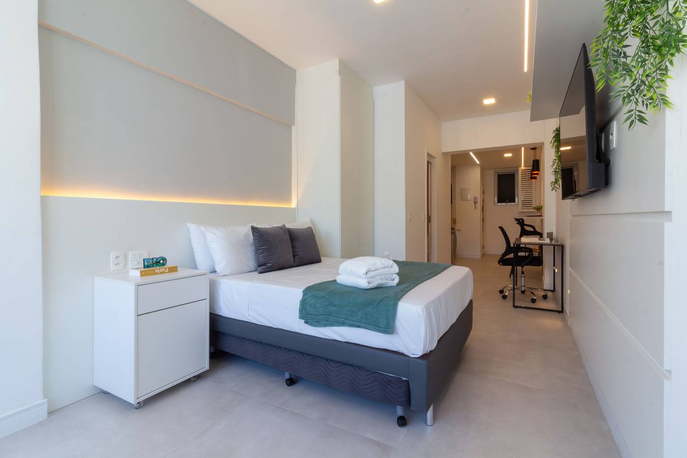 Entire apartment, Cosy in Copacabana for Two | Pj909 in Copacabana, Rio de Janeiro