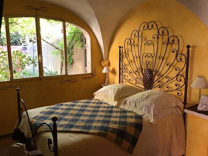 Chambre d’hôte pour 3 personnes, avec jardin