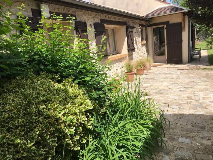 Location de vacances pour 5 personnes, avec Terrasse ainsi que Jardin et Vue à Bois-le-Roi - 3
